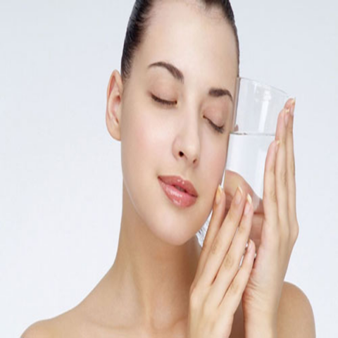 Read more about the article Công dụng chữa bệnh của nước tinh khiết